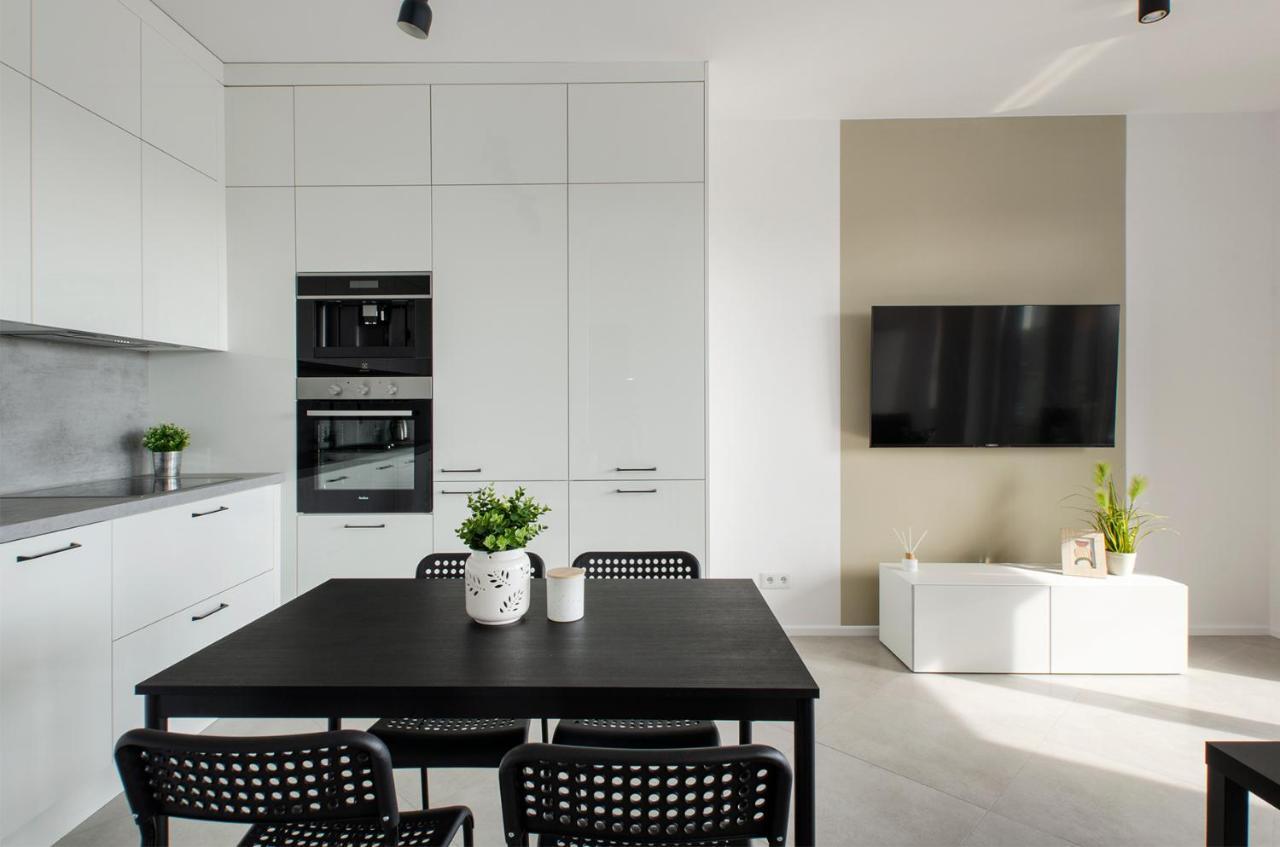 Goldaparts Manufaktura Premium Apartment Lodz  Ngoại thất bức ảnh
