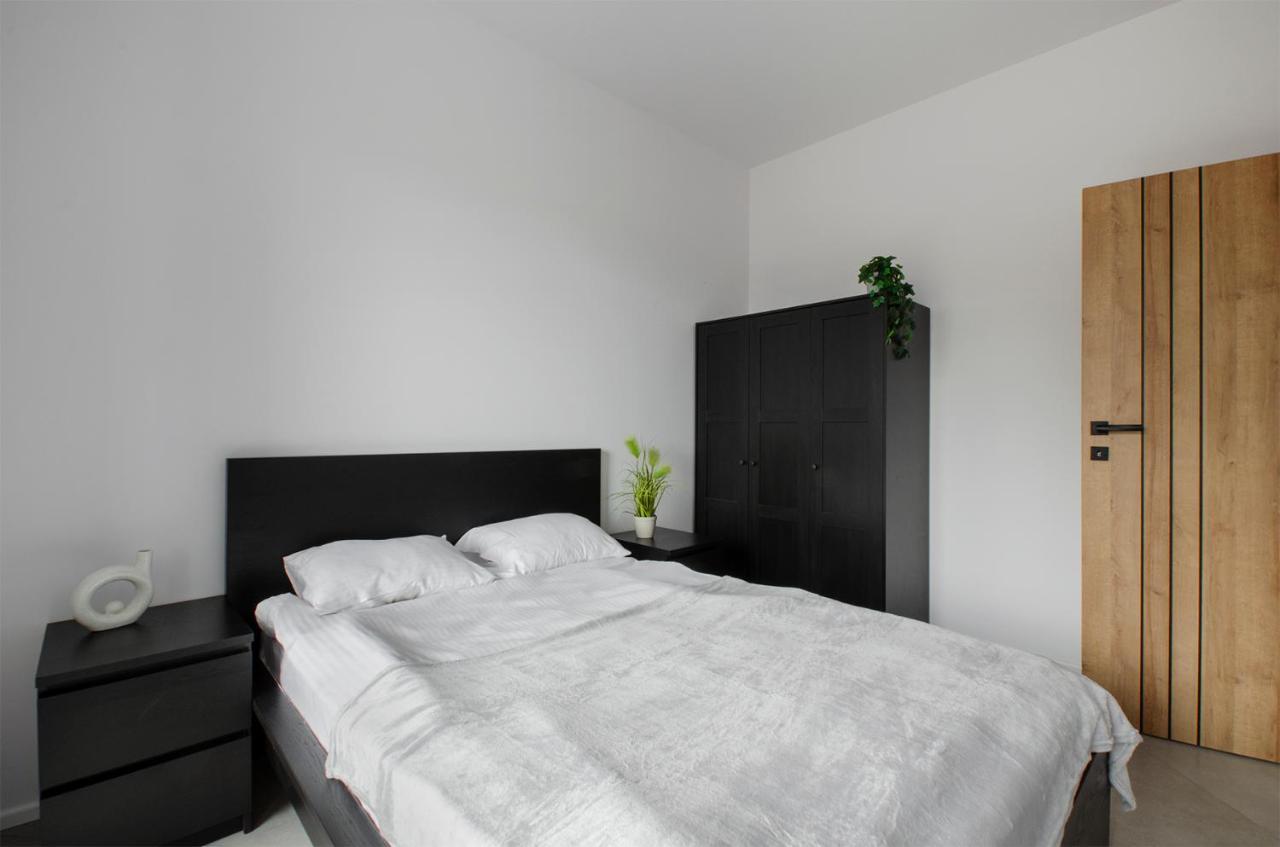 Goldaparts Manufaktura Premium Apartment Lodz  Ngoại thất bức ảnh