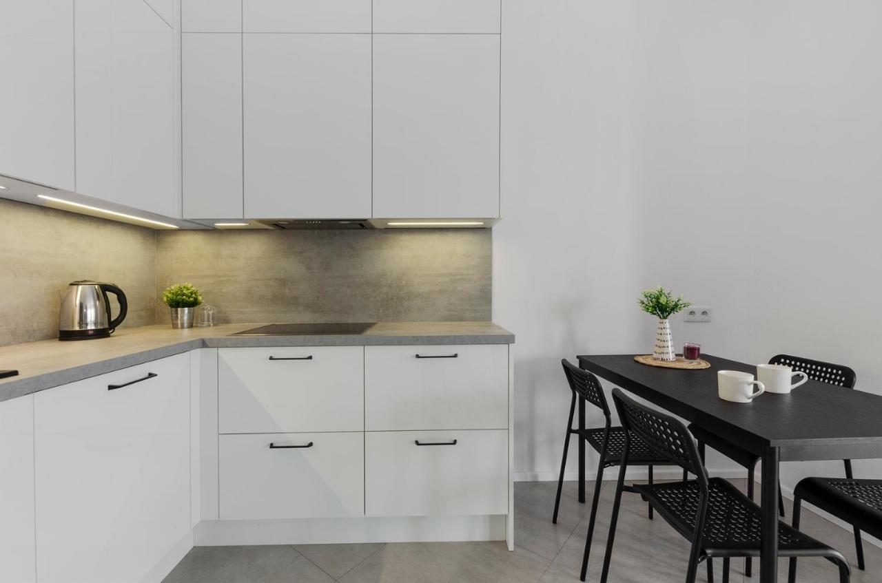 Goldaparts Manufaktura Premium Apartment Lodz  Ngoại thất bức ảnh