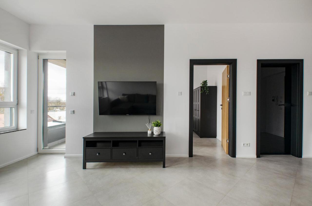 Goldaparts Manufaktura Premium Apartment Lodz  Ngoại thất bức ảnh